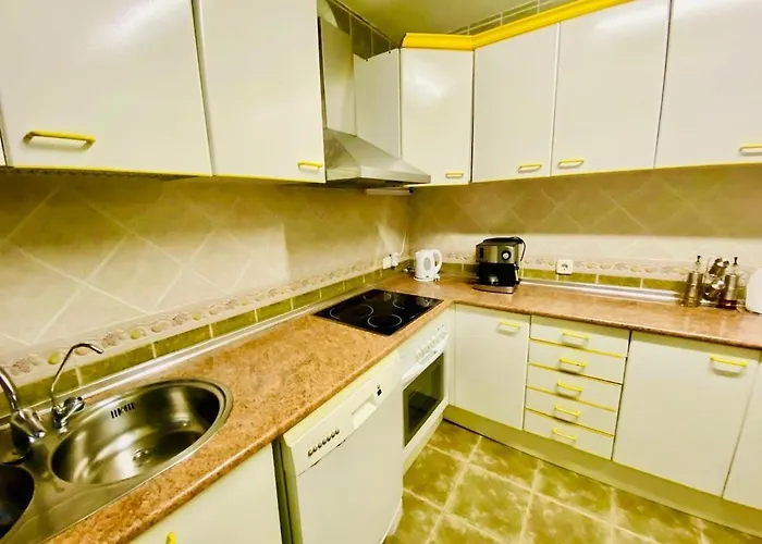 Boliches, 3 Habitaciones, Piscina Y Chimenea Fuengirola