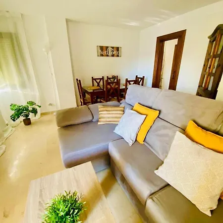 Boliches, 3 Habitaciones, Piscina Y Chimenea