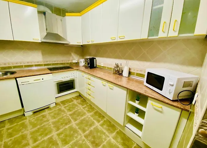 Appartement Boliches, 3 Habitaciones, Piscina Y Chimenea